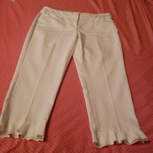 The Allie Pant w/ Ruffle